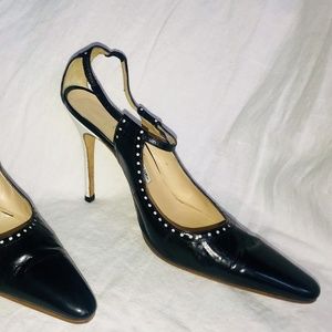 Manolo Blahnik Two-Tone Blac/White High Point Heel